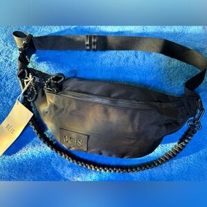 Beis- The Sport Pack in Black